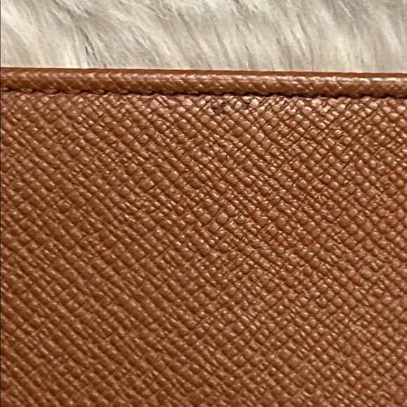 Louis Vuitton chestnut brown leather taiga bifold card holder/I.D. Holder unisex - Picture 4 of 16